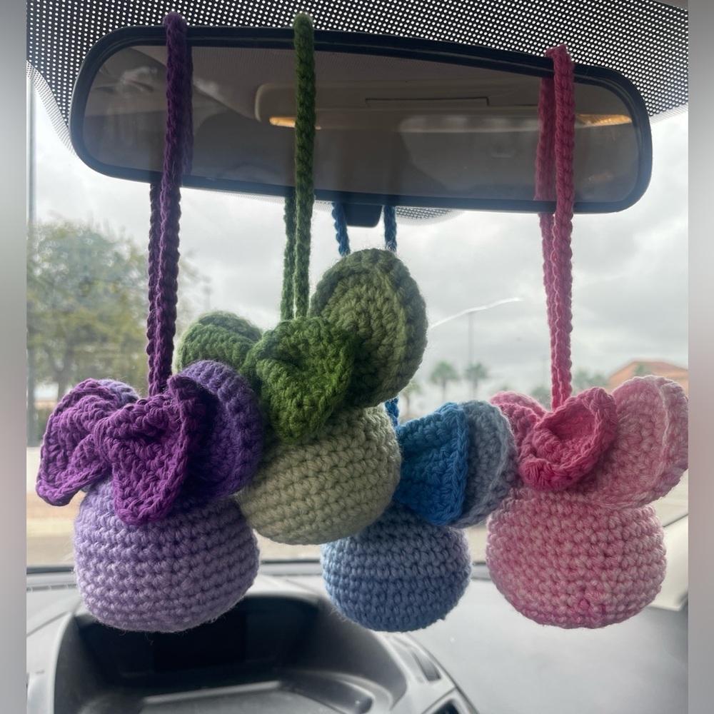 CROCHET CAR MIRROR HANGER